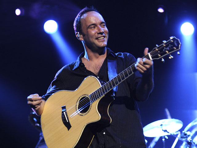 Surprise Guest Plays Qualcomm's 25th