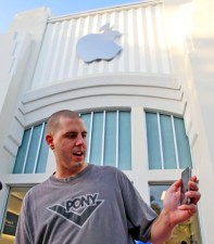 Judge Leaning Towards DOJ in Apple E-Book Case