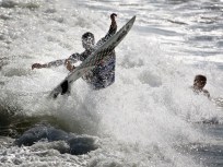 10/17: Fashionistas & Surfers