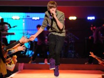 5/14: Bieber Fever Strikes