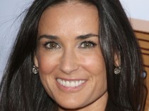 Demi Moore Uses Twitter to Help Prevent Suicide, Again