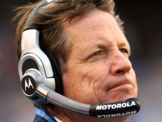 Chargers Coach Going Nowhere