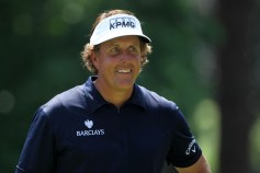 Mickelson in Hunt for 4th Green Jacket