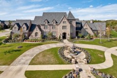 Dallas Cowboy Selling Palatial Estate
