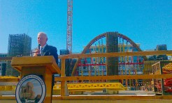 Mayor Leads Ceremony at Library Construction Site