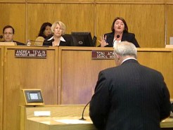 Mayor Urges New Council to Cooperate