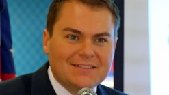 Carl DeMaio Speaks Spanish to Audience