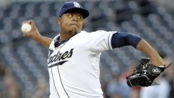 Wainwright Blanks Padres