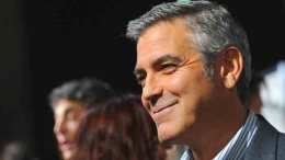 Clooney On Oscar Chances and Acting at "Descendants" Premiere