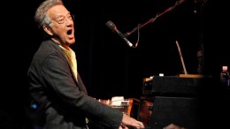 Doors' Founding Member Ray Manzarek Dies at 74