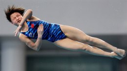 Crazy Diving Faces