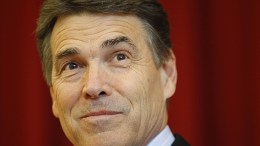 Perry Visits San Diego Amid Texas Wildfires