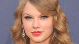 Taylor Swift: "It's Crazy" to Sell 20 Million Records