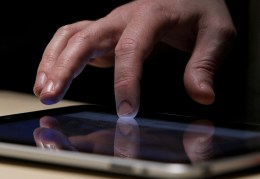 Steve Jobs Is Not the Savior of Newspapers: Google Exec