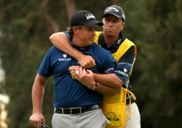 Mickelson Rides Roller Coaster To Victory