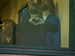 Philly Girls Go Bieber Crazy