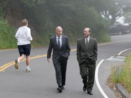 Jerry Brown Invites Meg Whitman Over for Tea