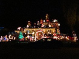 Send Us Pics of Your Holiday Lights 