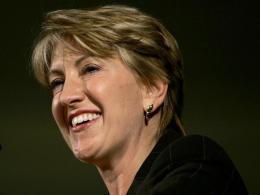 Carly Fiorina Undergoes Cancer Surgery 