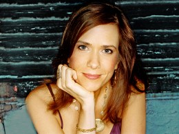 Kristen Wiig Comedy Gets a Boost From Apatow