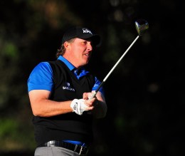 Mickelson Is Back, Leads After First Round At Riveira