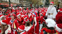 Drunken Santas Storm Midtown
