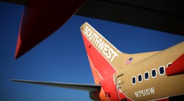 Lightning Strikes Plane After Takeoff From Oakland