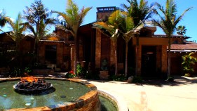 [LXTVN] Oceanfront Living: Views from Every Room