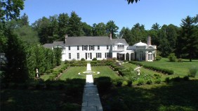 Square Feet: English Estate Living in Mill Neck