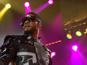 Grammy Winner Pens TSA Pat-Down Protest Song