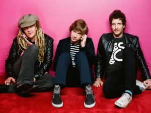(Nada) Surf's Up