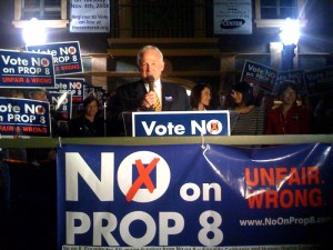 San Diego Mayor Sanders addresses thousands of Proposition 8 opponents in Hillcrest