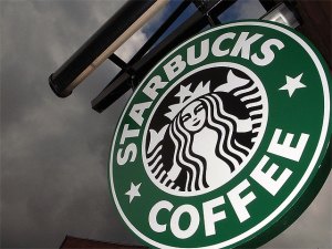 Starbucks Warns of Facebook Gift Card Scam