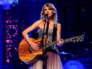 Taylor Swift Pokes Fun at Kanye on SNL