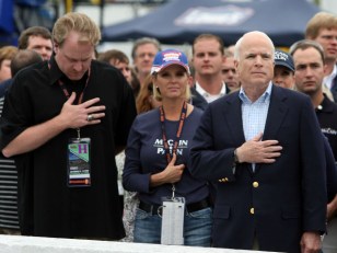 Ex-Bosox Star Schilling Mulls Bid for Kennedy's Senate Seat