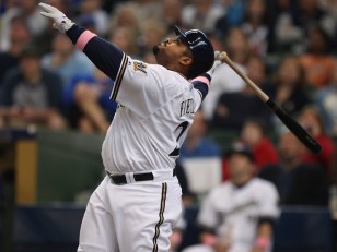 Giants Give Bad Reviews to Brewers' Dance Act