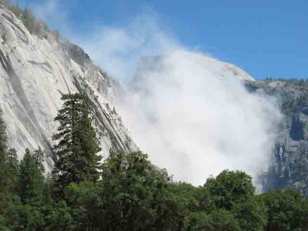 Rockslide Forces Evacuation of Yosemite's Ahwahnee