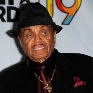 Joe Jackson On Michael's Kids: 'This Is Where They Belong'