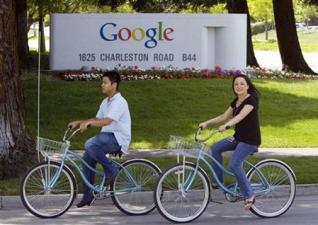 Business/Engineering Grads Want Google, Apple Jobs