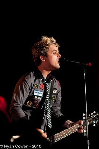 Screen Grabs: Green Day, AFI Crack the Cricket