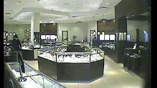 Brazen Jewelry Heist Caught on Tape
