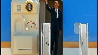 Obama Lands at MCAS Miramar