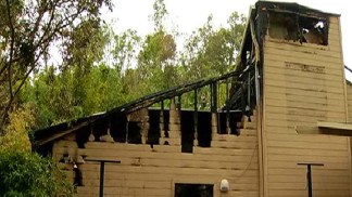 Fire Destroys San Diego Zoo Gift Shop: Images