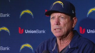Norv Denies Use of Stickum