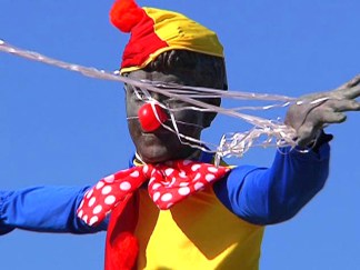 Images: Series of Pranks on "Cardiff Kook"