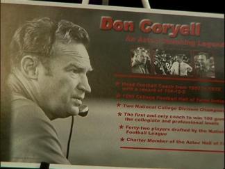 NFL Stars Turn out for Charger Coach's Memorial