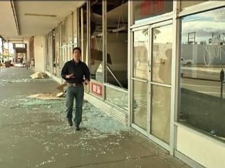 Quake Cleanup Begins in Calexico