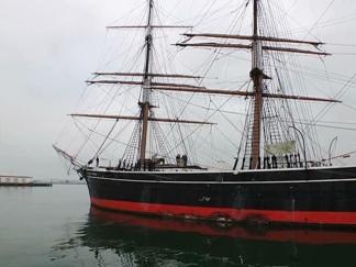 Steering the Star From Port