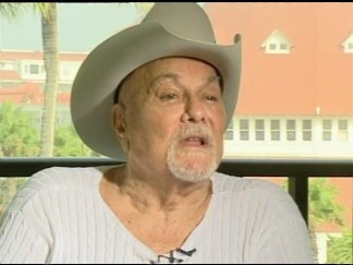 Tony Curtis Talks of Marilyn's Kisses, Bosom