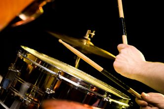 Listen Locally: Alternative Knowledge 